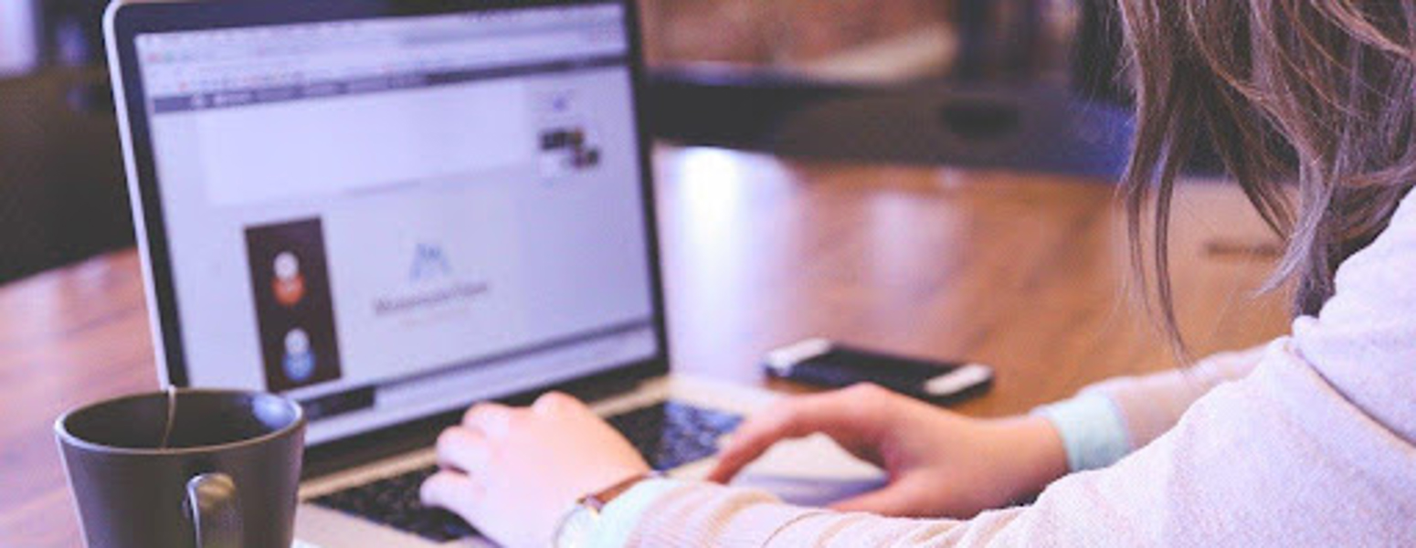 customer using bing places